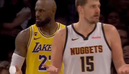 NBA直播jrs免费高清无插件-加时险胜掘金！东契奇完成绝杀，詹姆斯四手联摊