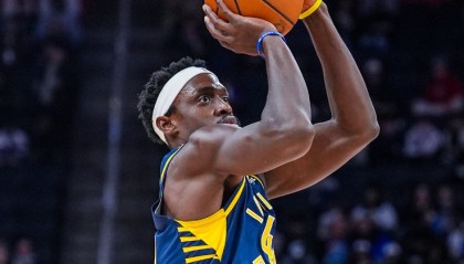 双核缺阵白帝高开低走，西亚卡姆21+8+6+准绝杀，步行者复仇绿军