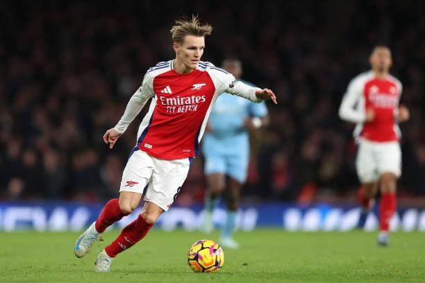 1732408132095013297.jpg 2185626662-612x612.jpg